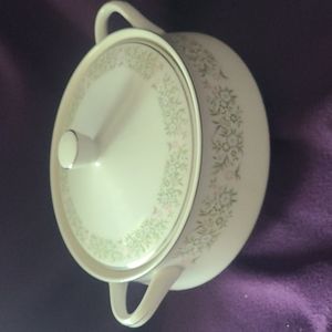 Vintage TaiHei China Soup Tureen with Lid